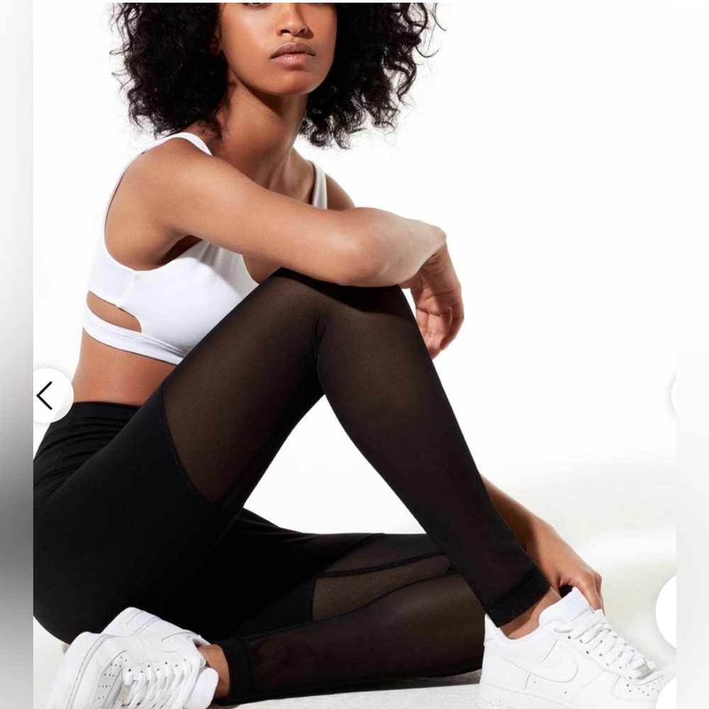 2/$15 Aritzia TNA Leggings Women’s XS The Lanai Pant Black Mesh Legs‎